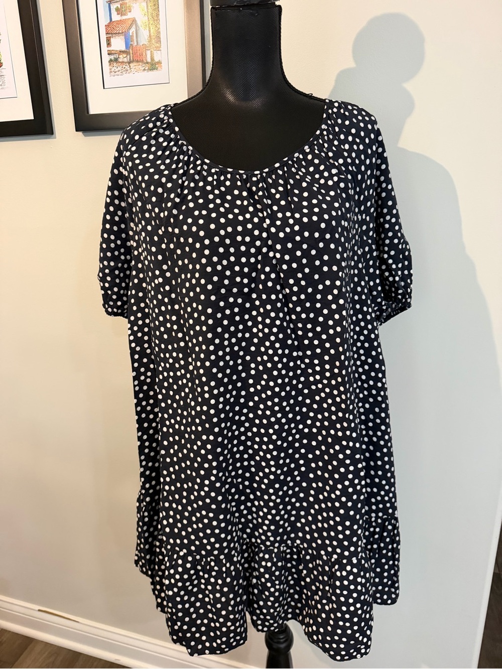 Ann Taylor Women’s Black  With White Polka Dot Short Sleeve Relaxed Fit Dress M